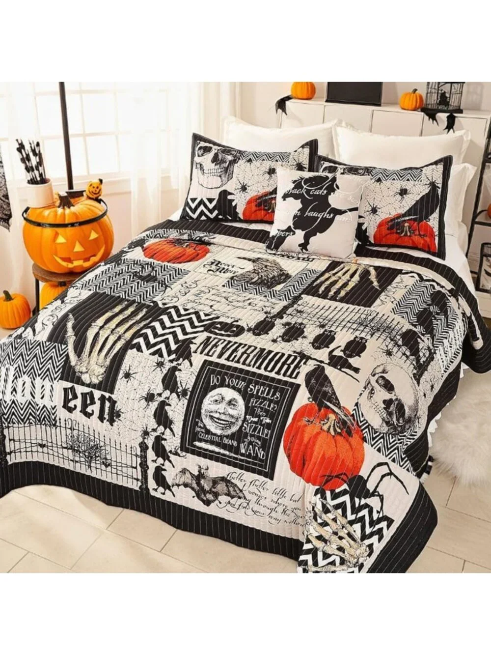 Queen Halloween Quilt Set - 4 Piece Pumpkin & Ghost Bedspread with Pillow Shams